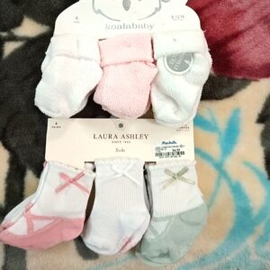 2 pks. of baby socks